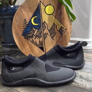 Vintage Mountain Equipment Co-op water shoes ,Black and Gray Slip-On
